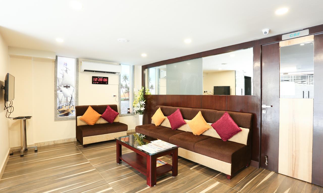 Hotel Treebo C Plaza Vijayawāda Exterior foto