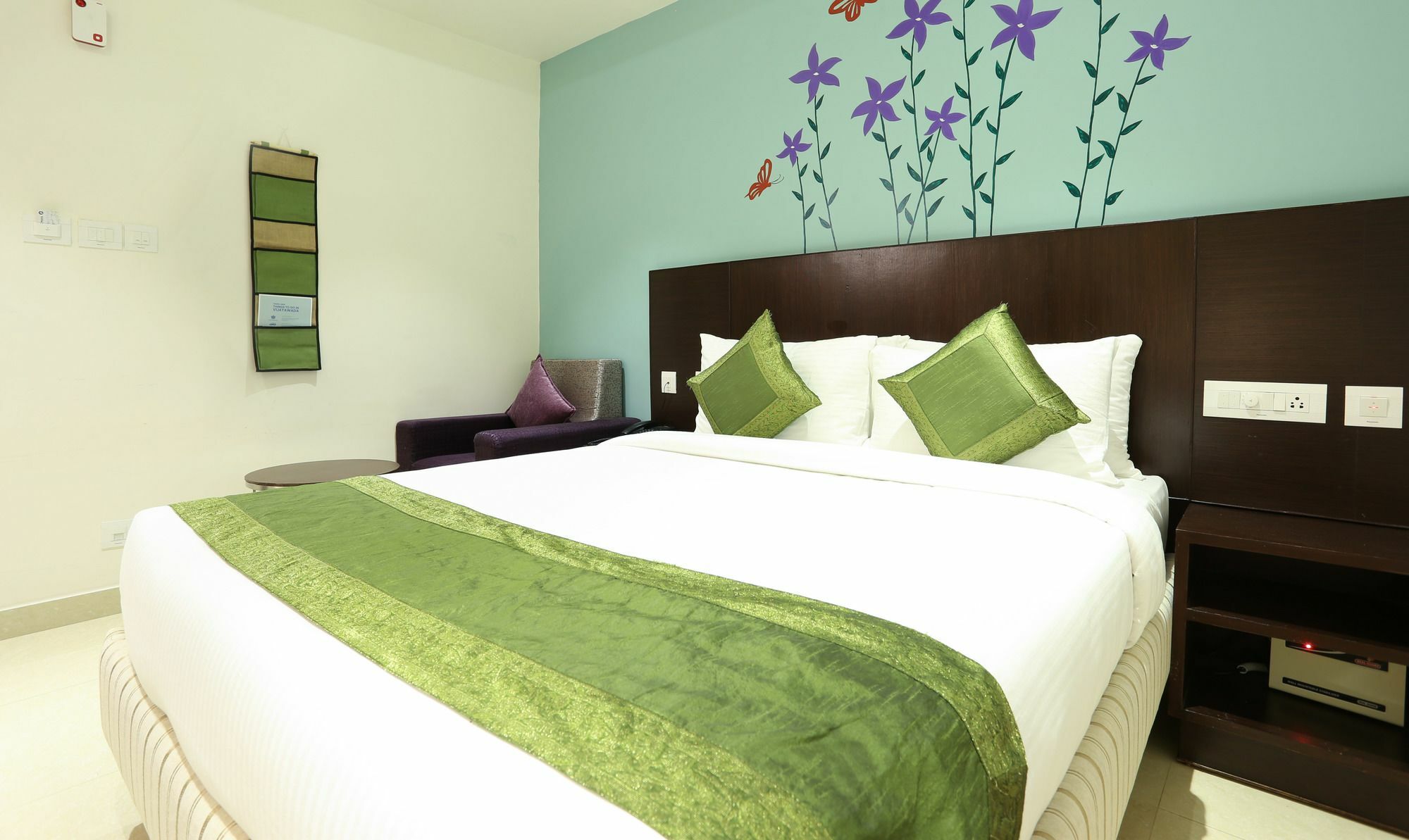 Hotel Treebo C Plaza Vijayawāda Exterior foto